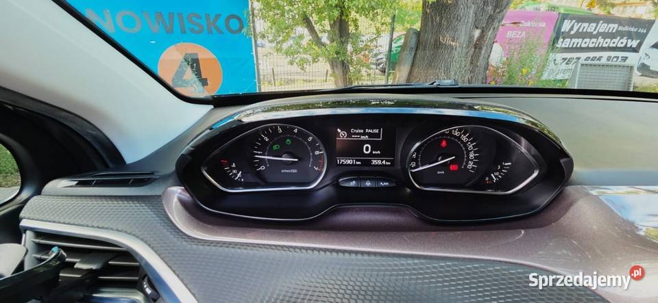 Peugeot 2008 12 2015r 60kw Warszawa