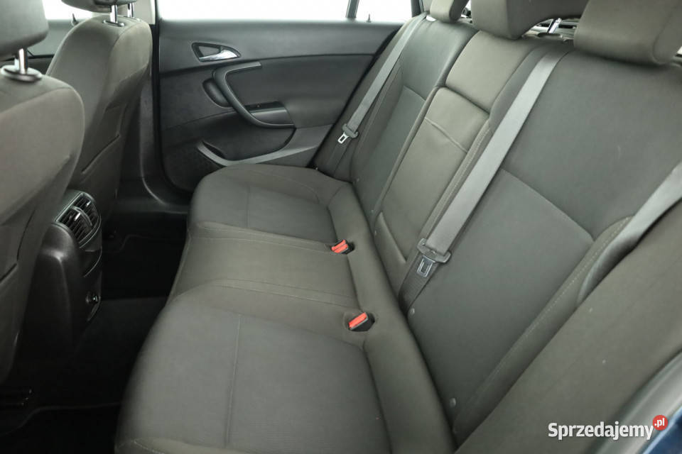 Opel Insignia 18 Rok produkcji 2010 Piaseczno