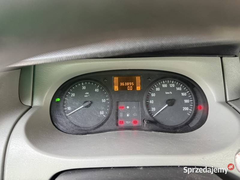 OPEL VIVARO 2005 r WZ089FU syndyka