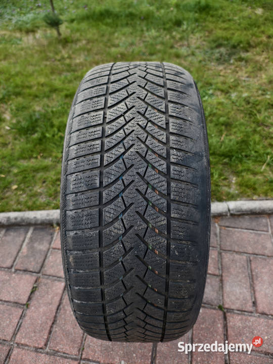 Opona zimowa Semperit SpeedGrip 3 22550 R17 DOT