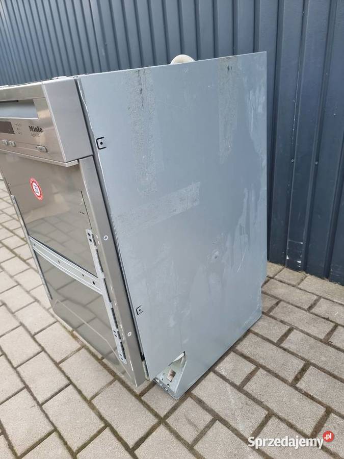 Zmywarka do zabudowy z widocznym panelem inox Wrocław