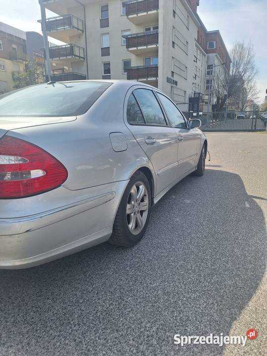 MercedesBenz Klasa E 200 benzyna 2004r Automatik Toruń