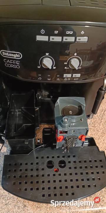 Ekspres ciśnieniowy DeLonghi ESAM 2600 nowy