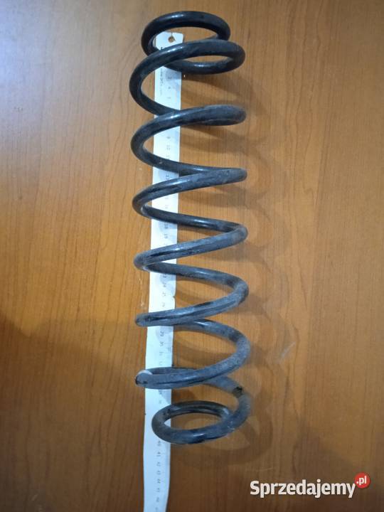 Sprężyna tylna Skoda Superb 2017 sedan pomorskie