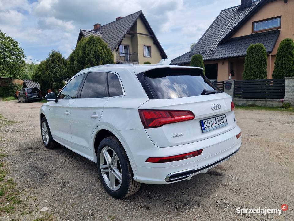 Sprzedam Audi Q5 3xS 2cm3 Borowina