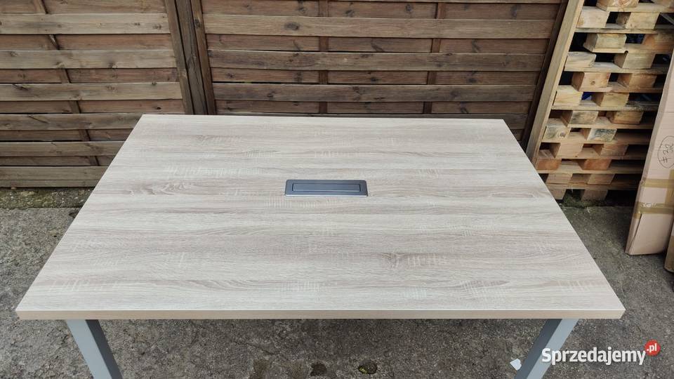 Stół konferencyjny 100x150 z mediaportem Orno