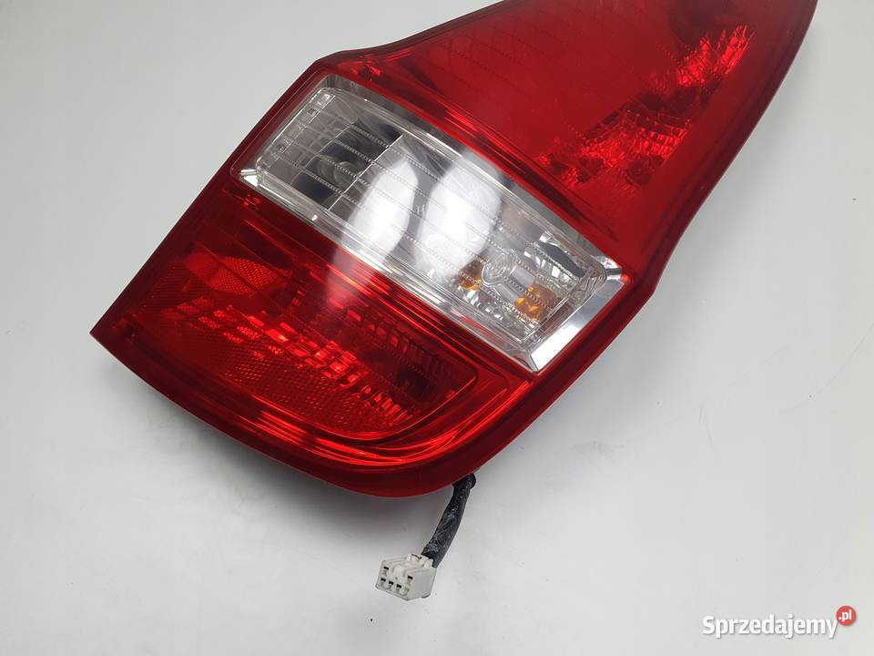 LAMPA PRAWA Hyundai i30 0712r Kombi TYLNA prawy Rudka