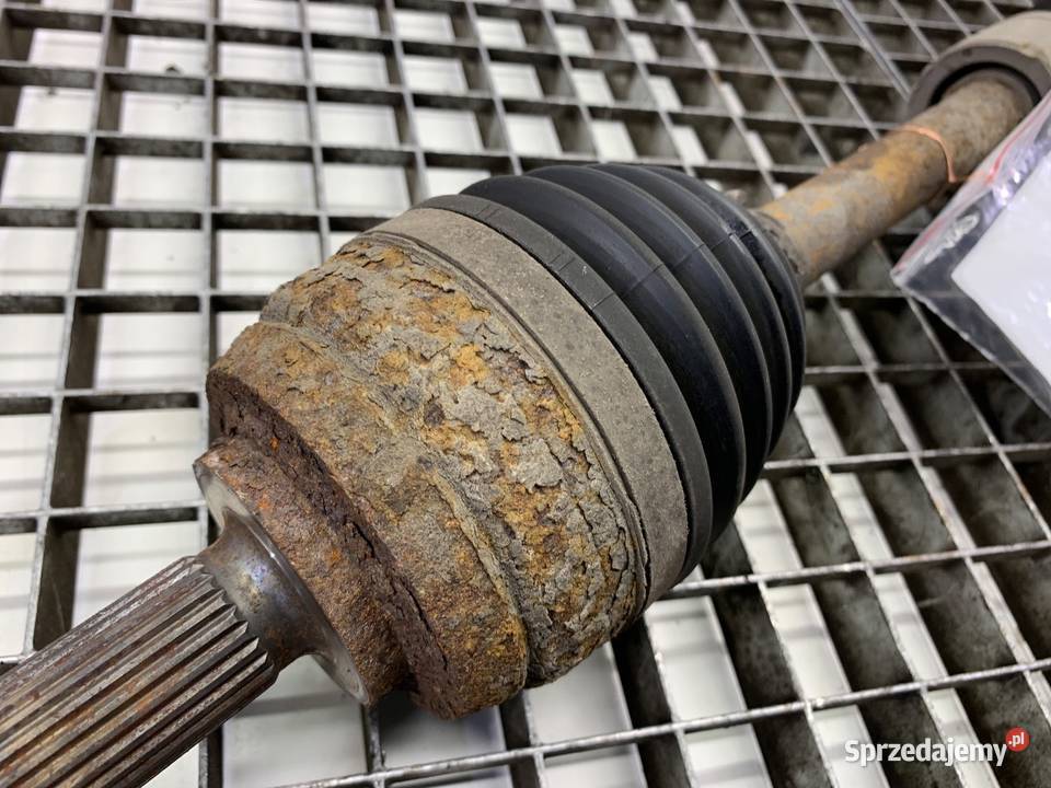 PÓŁOŚ PRAWY PRZÓD DACIA DUSTER 15 90 1018