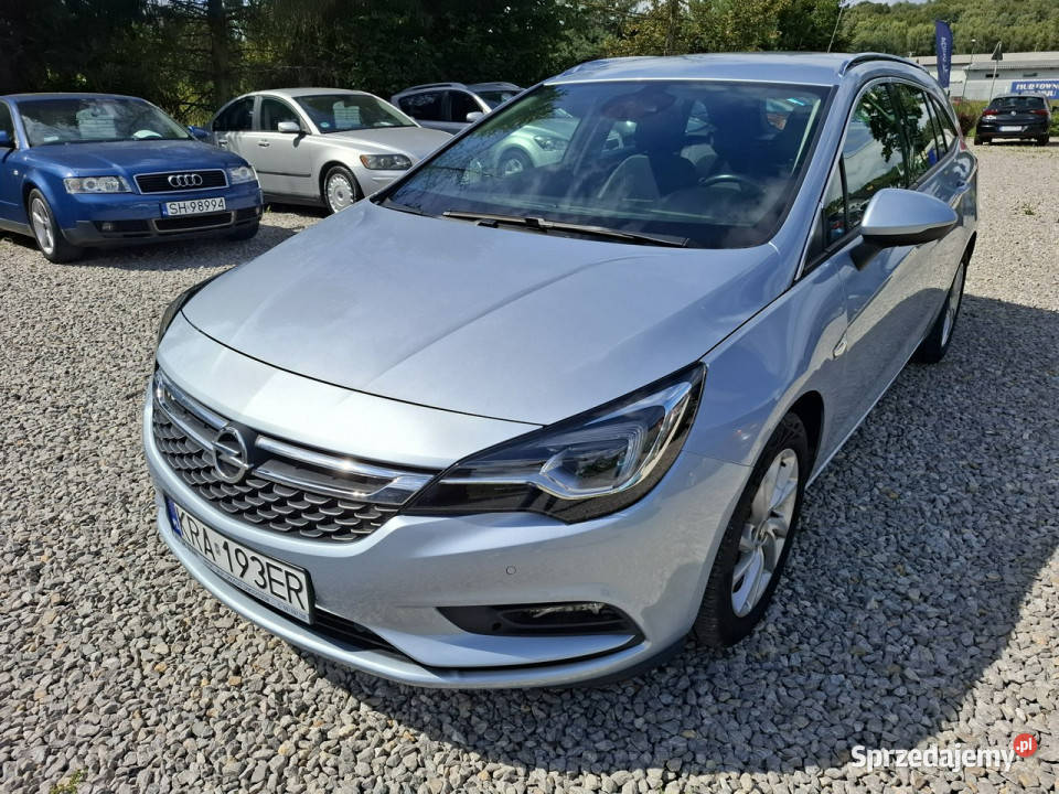 Opel Astra Astra Sports Tourer Zadbana mały manualna Dulowa