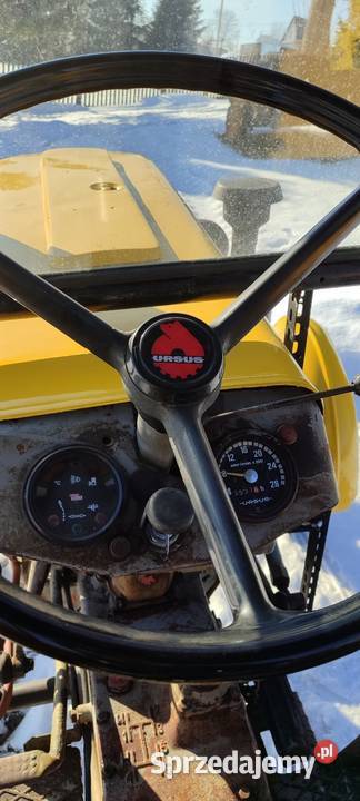 Ursus C330 nie M Wspomaganie kierownicy Skrzynia biegów Manualna Jabłonka