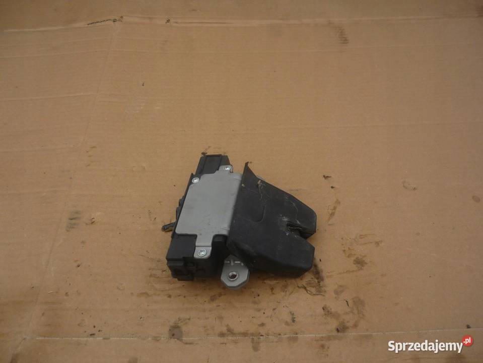 ZAMEK KLAPY TYŁ FORD FOCUS MK2 Zbierkowo