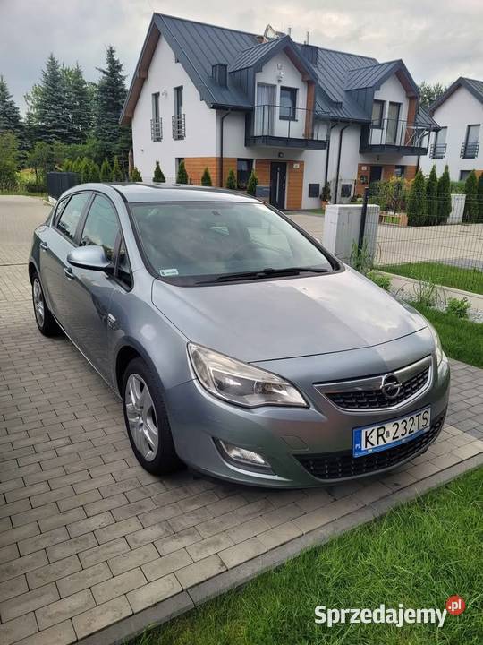 Opel Astra IV 16 Edition 150 Kryspinów sprzedam