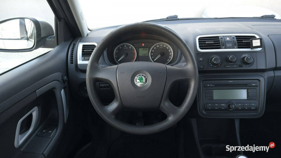 koda Fabia podgrzewane fotele tempomat niski