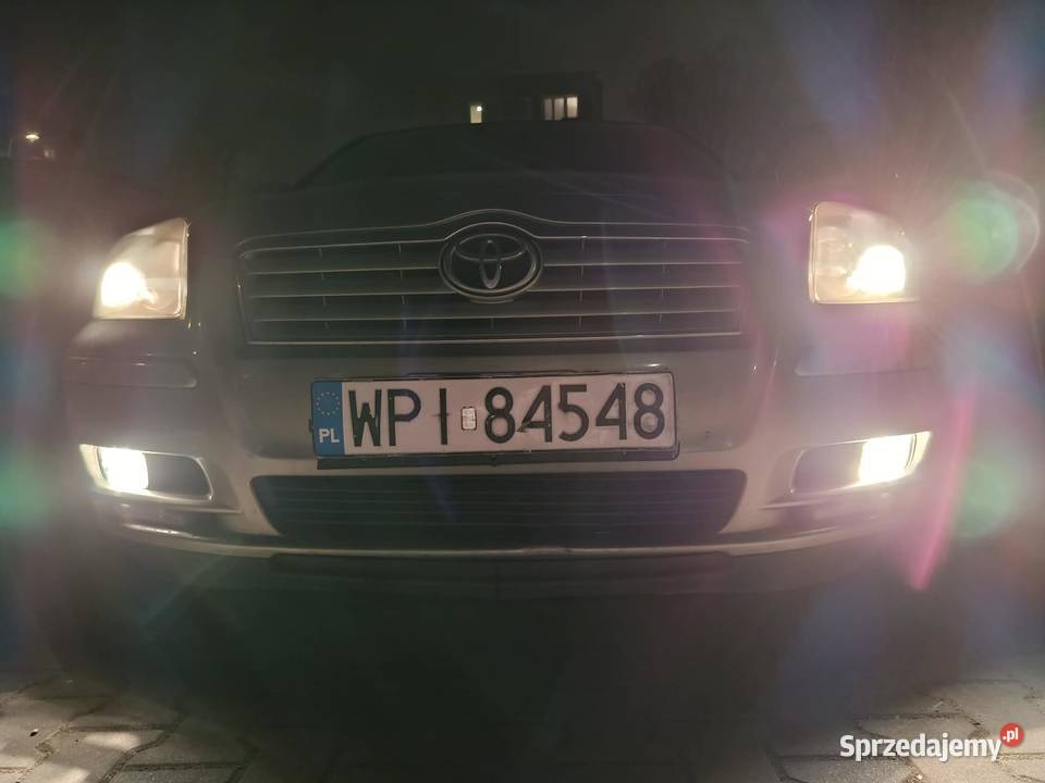 Avensis 20 benzyna klima 4xel szyby ładna Avensis sprzedam