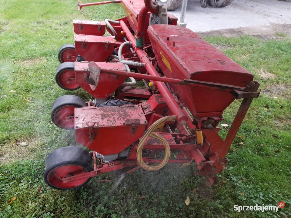 Siewnik 4 Becker do kukurydzy Łosice