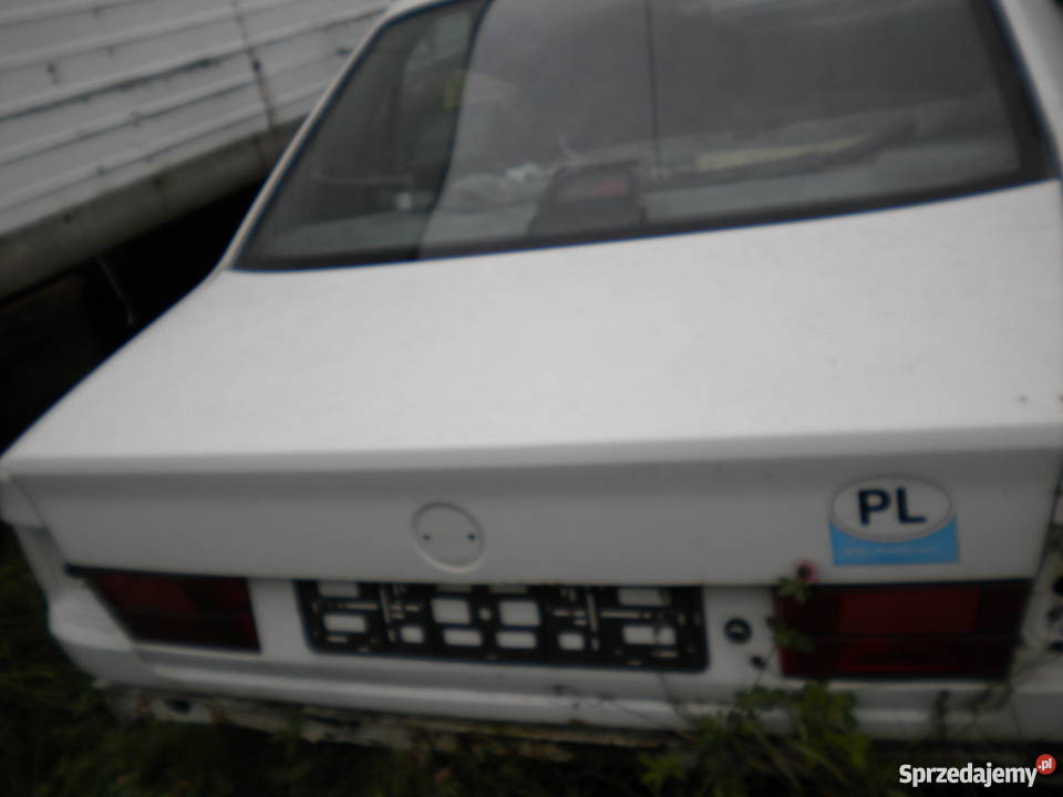 ZDERZAK TYLNY TYŁ BMW E34 SEDAN Białystok