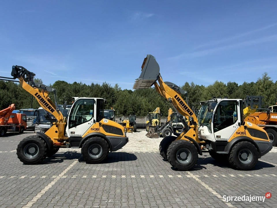 średnia kołowa Liebherr L 506 Compact Łyżka Widełki