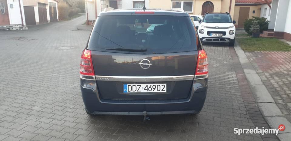 Opel Zafira 7 osobowy 2013r hak dolnośląskie Dzierżoniów sprzedam