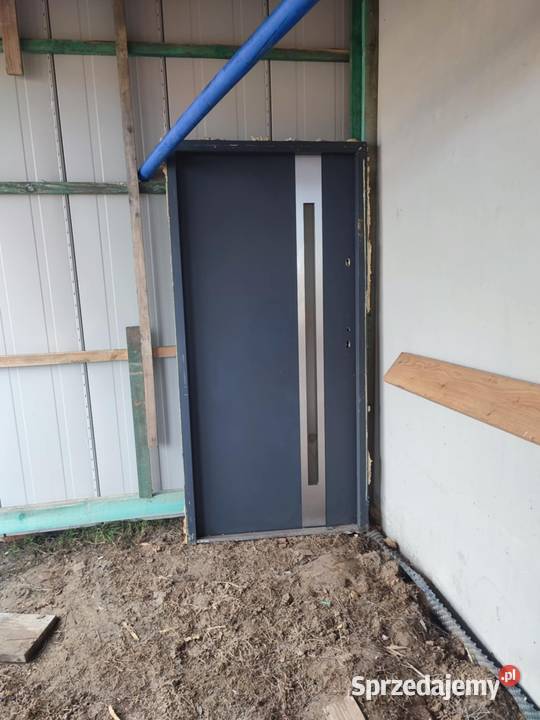 Drzwi zewnętrzne Brzostek