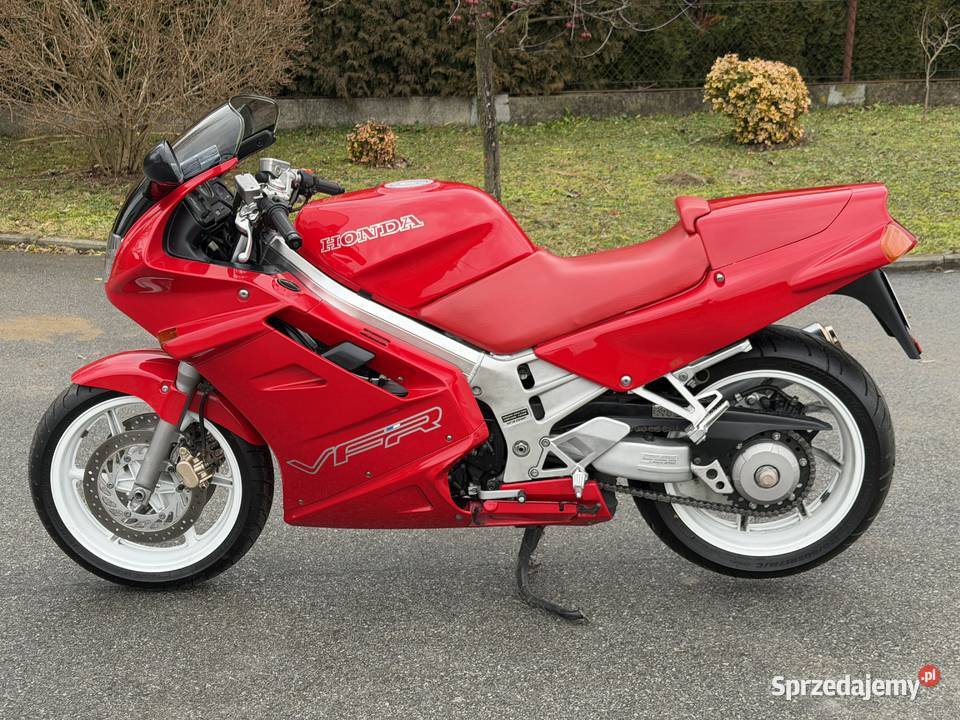 Honda VFR 750 RC36 1992r Ze Szwajcarii sportowy Chlebna