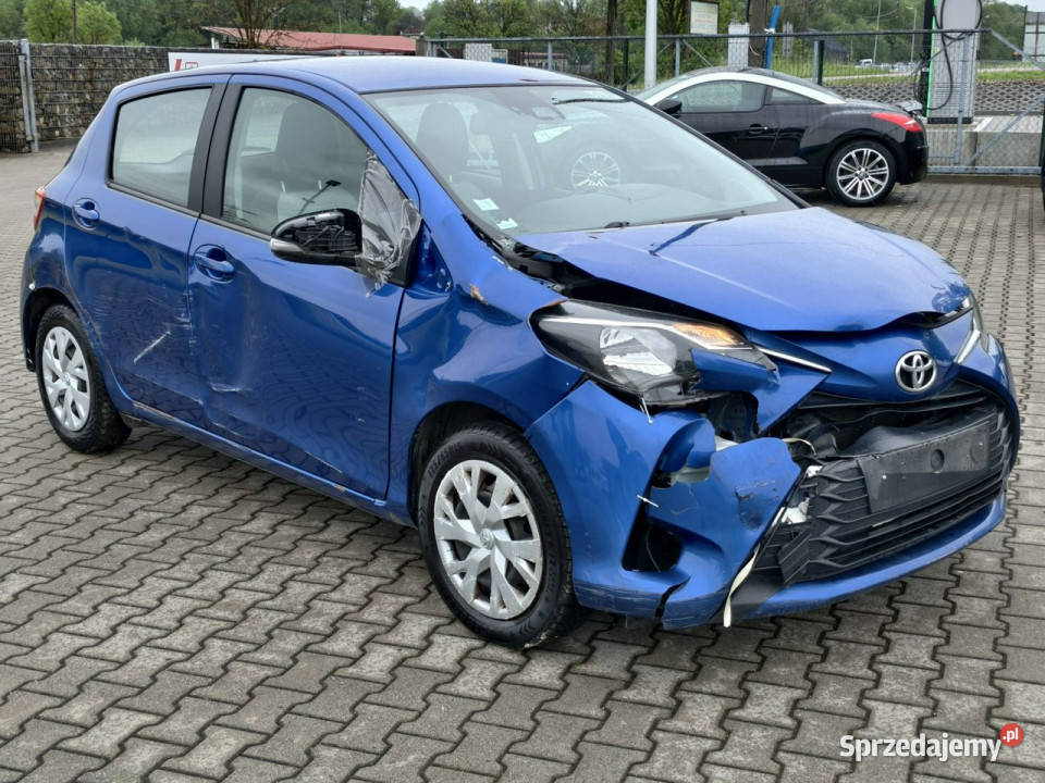 Toyota Yaris 10 benzyna 72 CIĘŻAROWY 2OSOBOWY Kęty