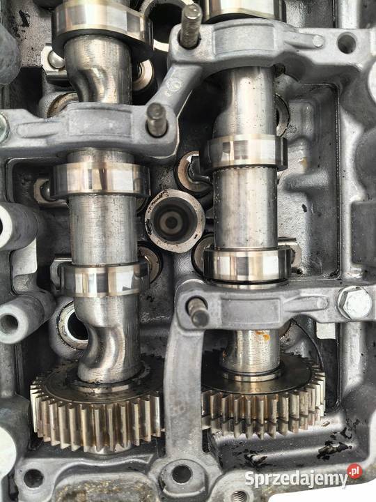 GŁOWICA CYLINDRÓW PRAWA Audi A6 C6 30 TDI 0594AF Chełm