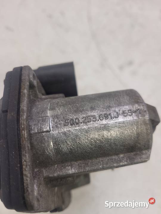 PRZEPUSTNICA SPALIN AUDI A4 B9 A5 20 5Q0253691J Przystajń