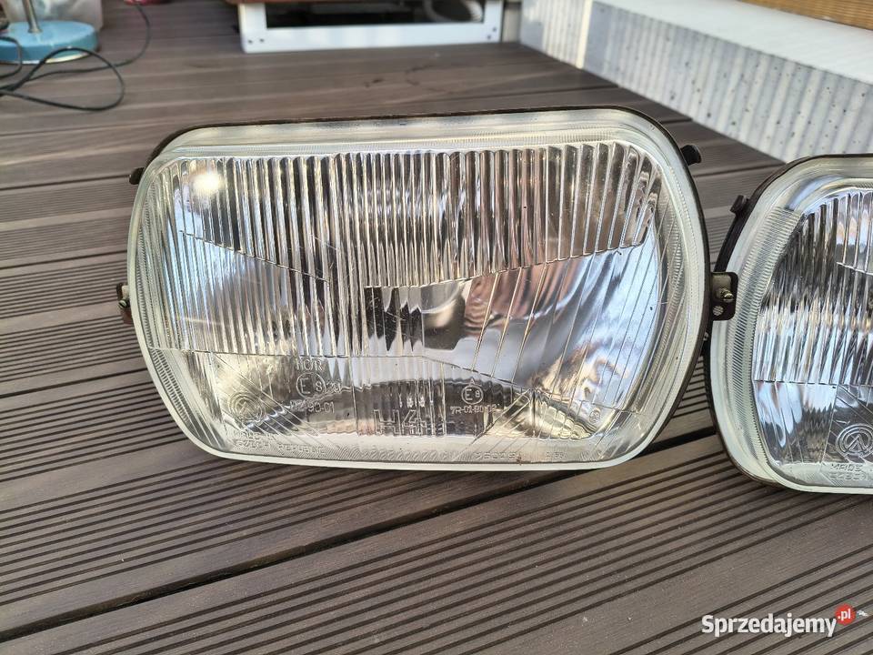 Lampa przód Skoda 105 120 owalna Lewa