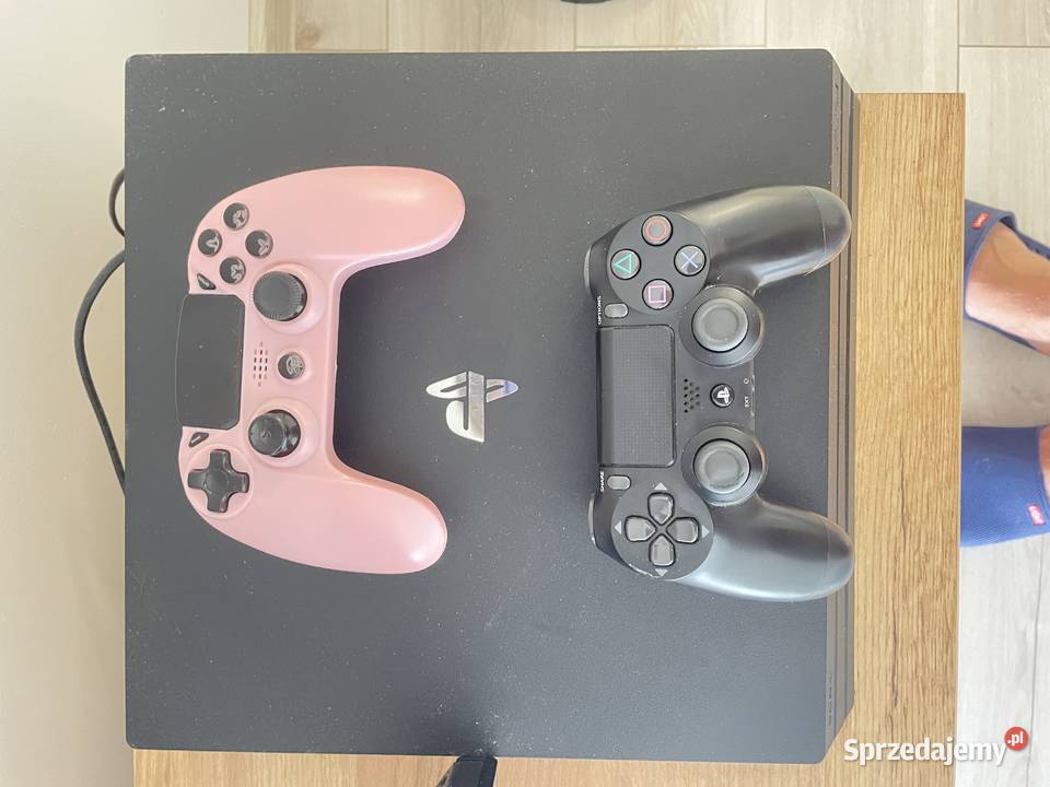 Sprzedam PlayStation 4 Pro 1 TB Świdnica