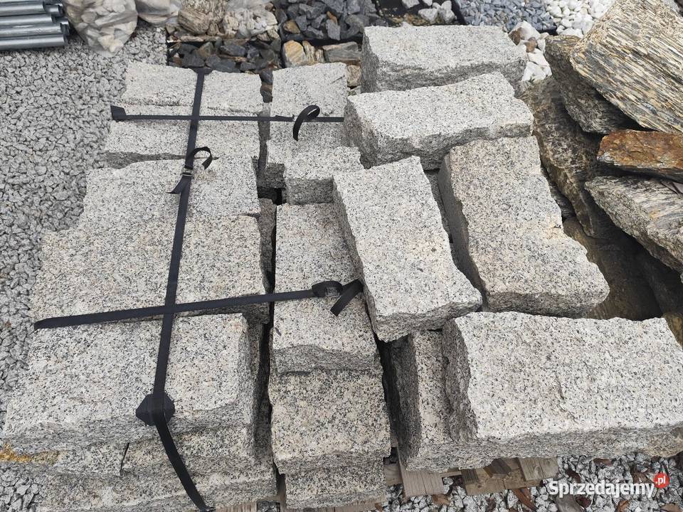Palisada granitowaobrzeże granitowe 20x20x10