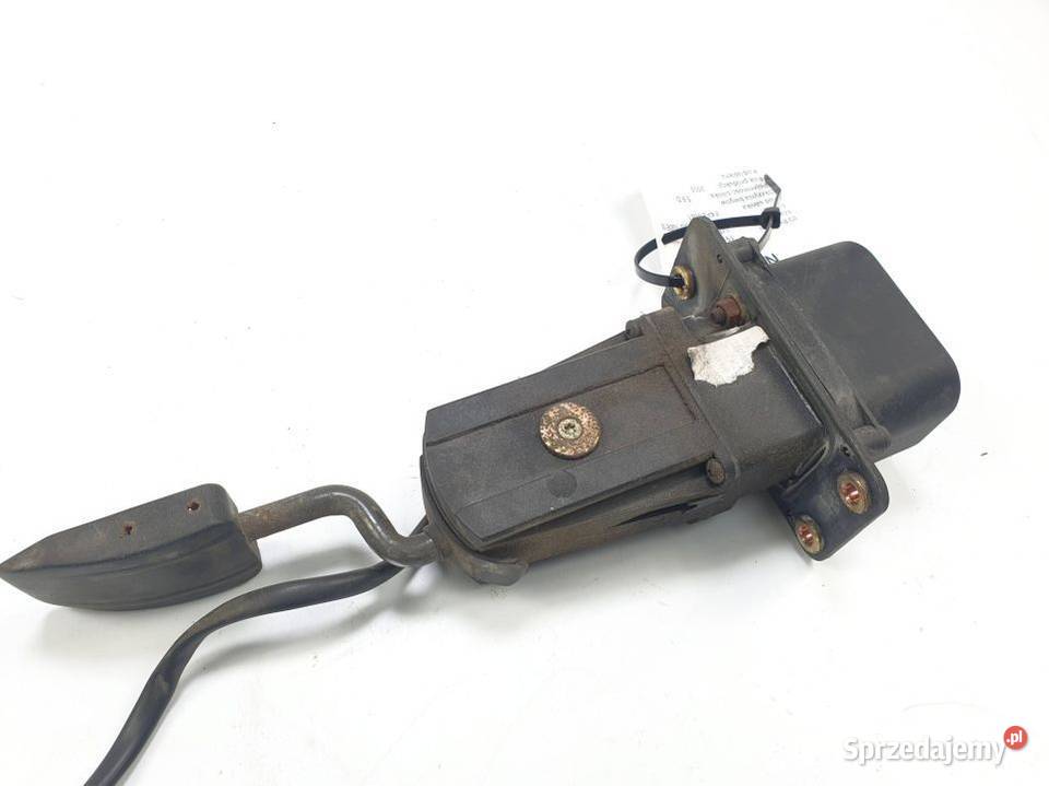 PEDAŁ IVECO EUROCARGO 100E18 504152162 Lipno