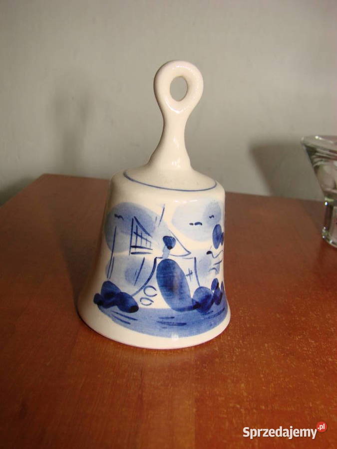 porcelanowy dzwoneczek z wiatrakiem