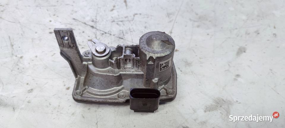 PRZEPUSTNICA WYDECHU AUDI A6 C8 A7 3Q0253691K Przepustnice wydechu Przystajń