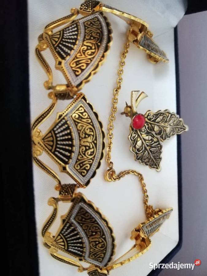 Naszyjniki z biżuterię osobistą zakupioną w Lublin