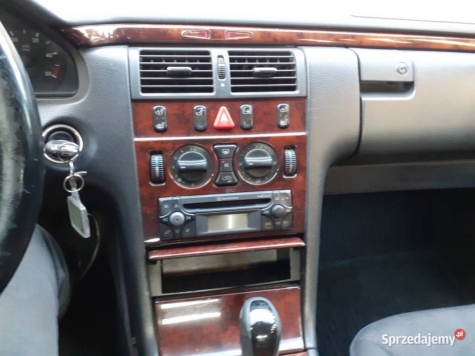 Sprzedam MercedesBenz E 270 CDI Przegląd OC do V komputer pokładowy Łuków