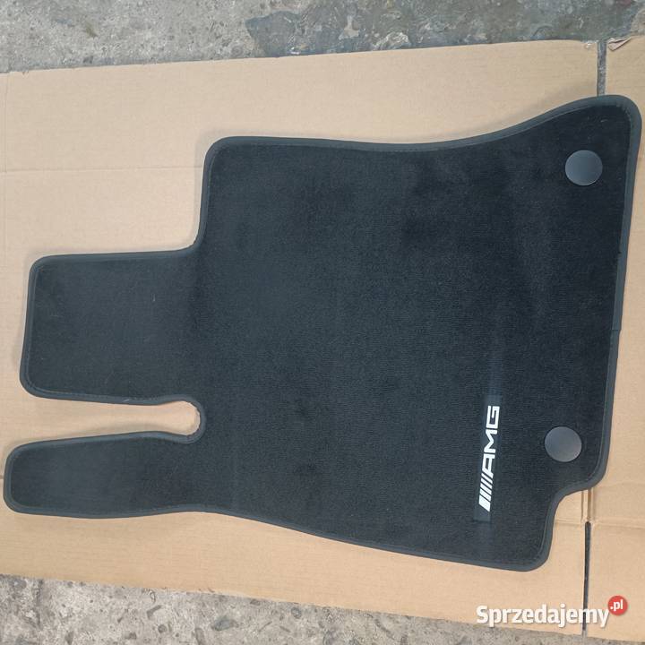 Dywaniki welurowe Mercedes C klasa w206 śląskie sprzedam