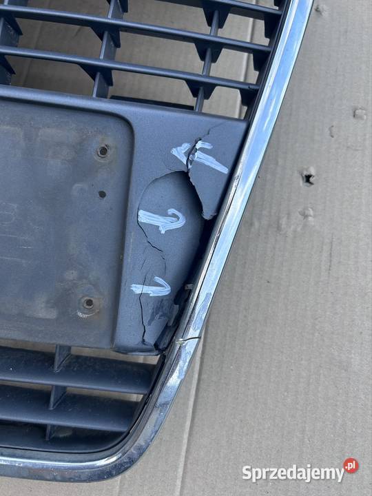 Grill atrapa Audi a4 b7 8e0853651q kujawsko-pomorskie Grudziądz