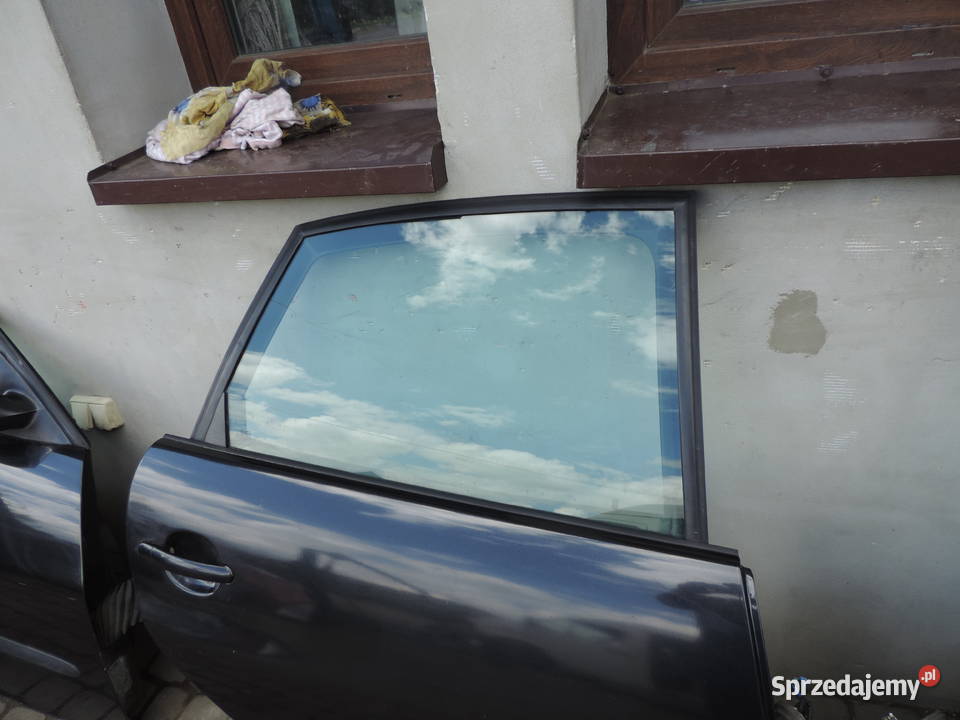 SEAT CORDOBA 2 DRZWI PRAWY TYŁ LC9Z małopolskie