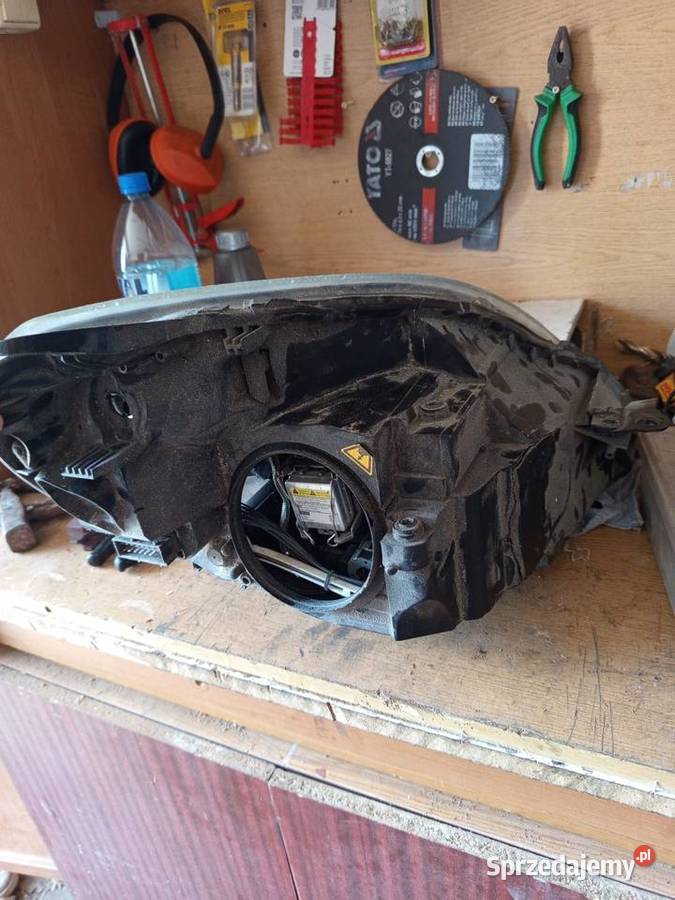 Sprzedam ksenona skrętnego do opel Zafira B lawy Uszew