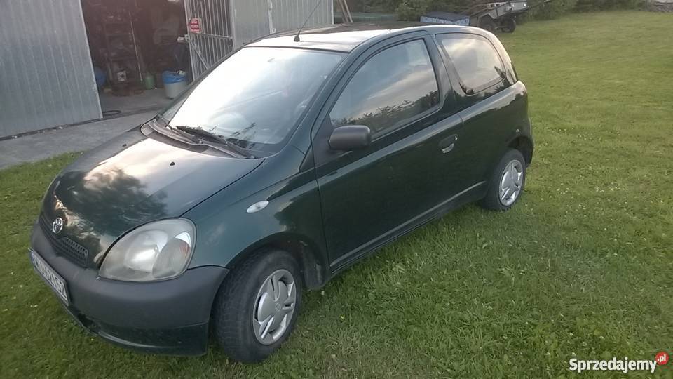 Toyota yaris 2000