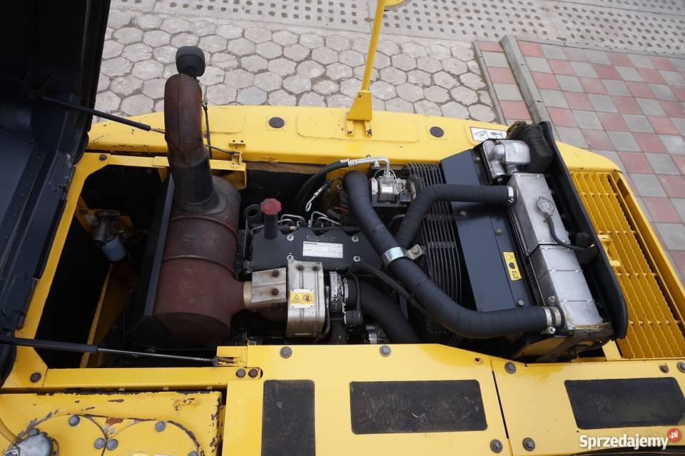 KOPARKA KOŁOWA MARKI KOMATSU PW 1407 Tuliszków