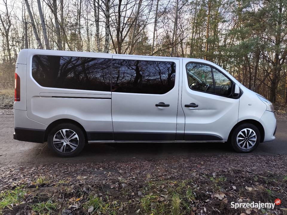 Renault Trafic Vivaro Long 8 osobowy krajowy Katowice