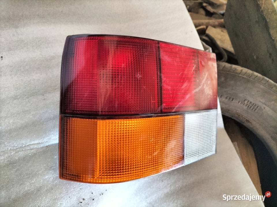 RENAULT 19 Chamade LAMPA TYŁ TYLNA LEWA Kamień-Kolonia