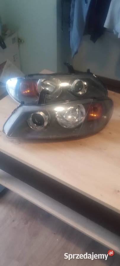 Prawie nowe reflektory Nissan Almera N16 Zgierz sprzedam