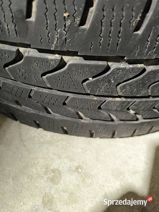 Opony Zimowe Good Year Cargo Ultra Grip 2356516C Łękińsko