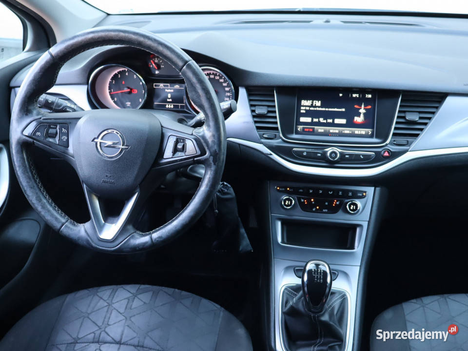 Opel Astra 14 T gniazdo USB Katowice