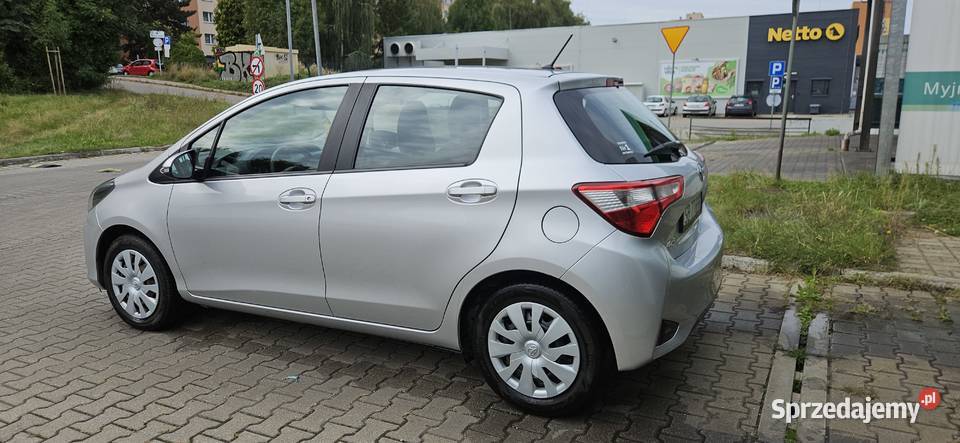 Do sprzedania Toyota Yaris 15 111 2020 r Bielsko-Biała
