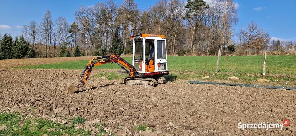 Sprzem minikoparke Hanix N1503 Ciężkowice