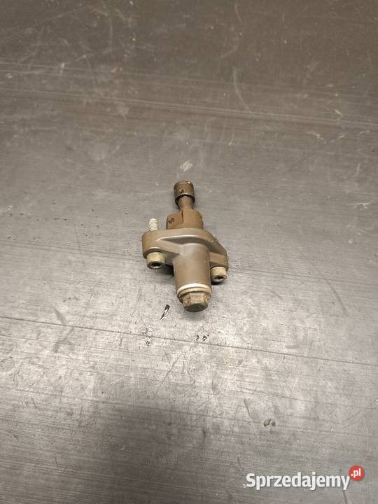 Napinacz rozrządu łańcuszka silnik części Suzuki małopolskie Gołaczewy