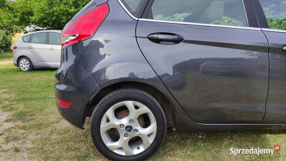 Ford Fiesta 125 82 5 drzwi Climatronic Bluetooth sprzedam